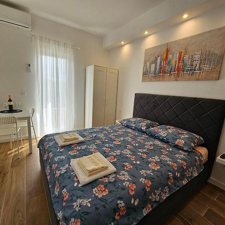 Room Ela Donji Seget Exteriér fotografie